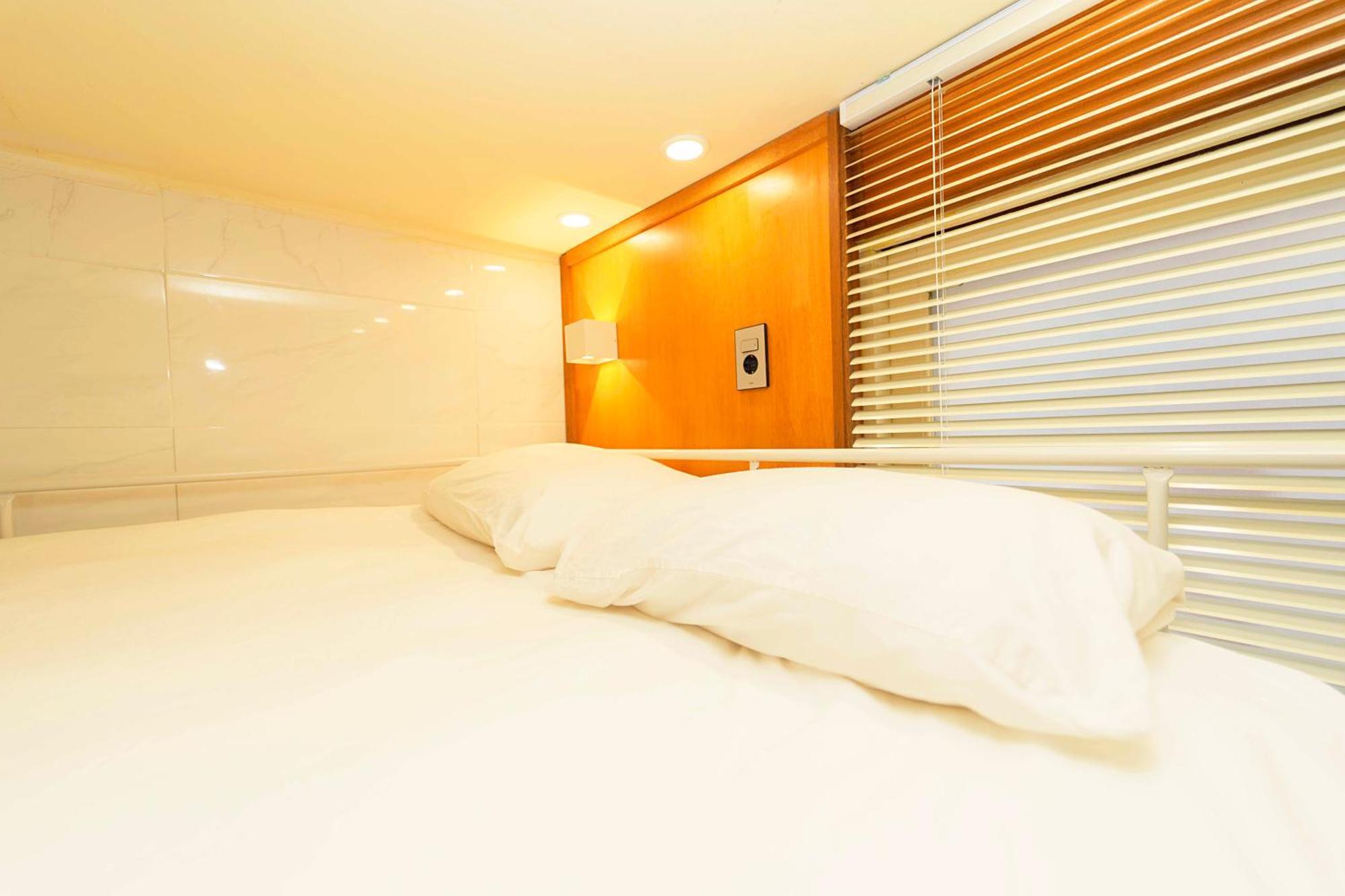 2 - Gu&Anne House Seoul Hongdae Stn 5Rooms,4Bathroom