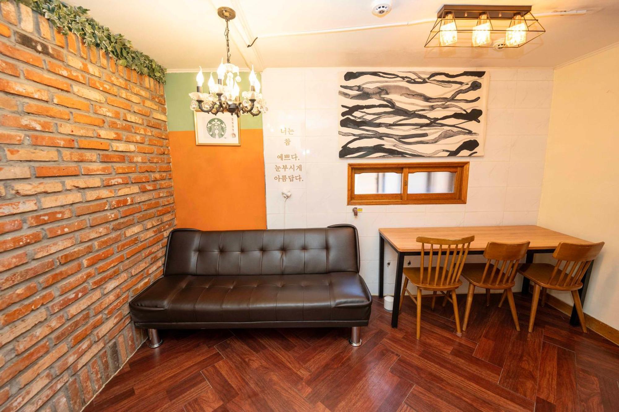2 - Gu&Anne House Seoul Hongdae Stn 5Rooms,4Bathroom Seoul