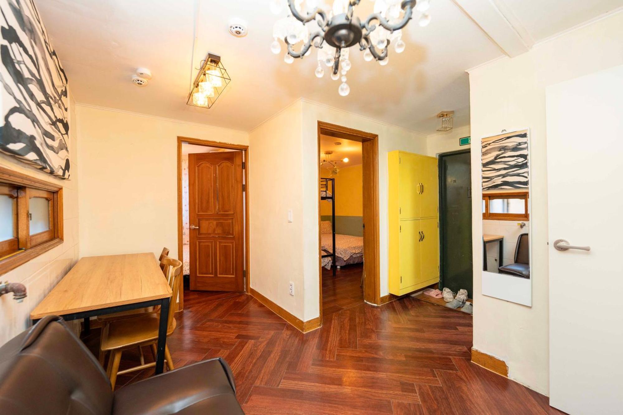 Apartment 2 - Gu&Anne House Seoul Hongdae Stn 5Rooms,4Bathroom Seoul