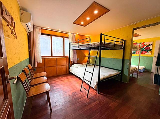2 - Gu&Anne House Seoul Hongdae Stn 5Rooms,4Bathroom Apartment *