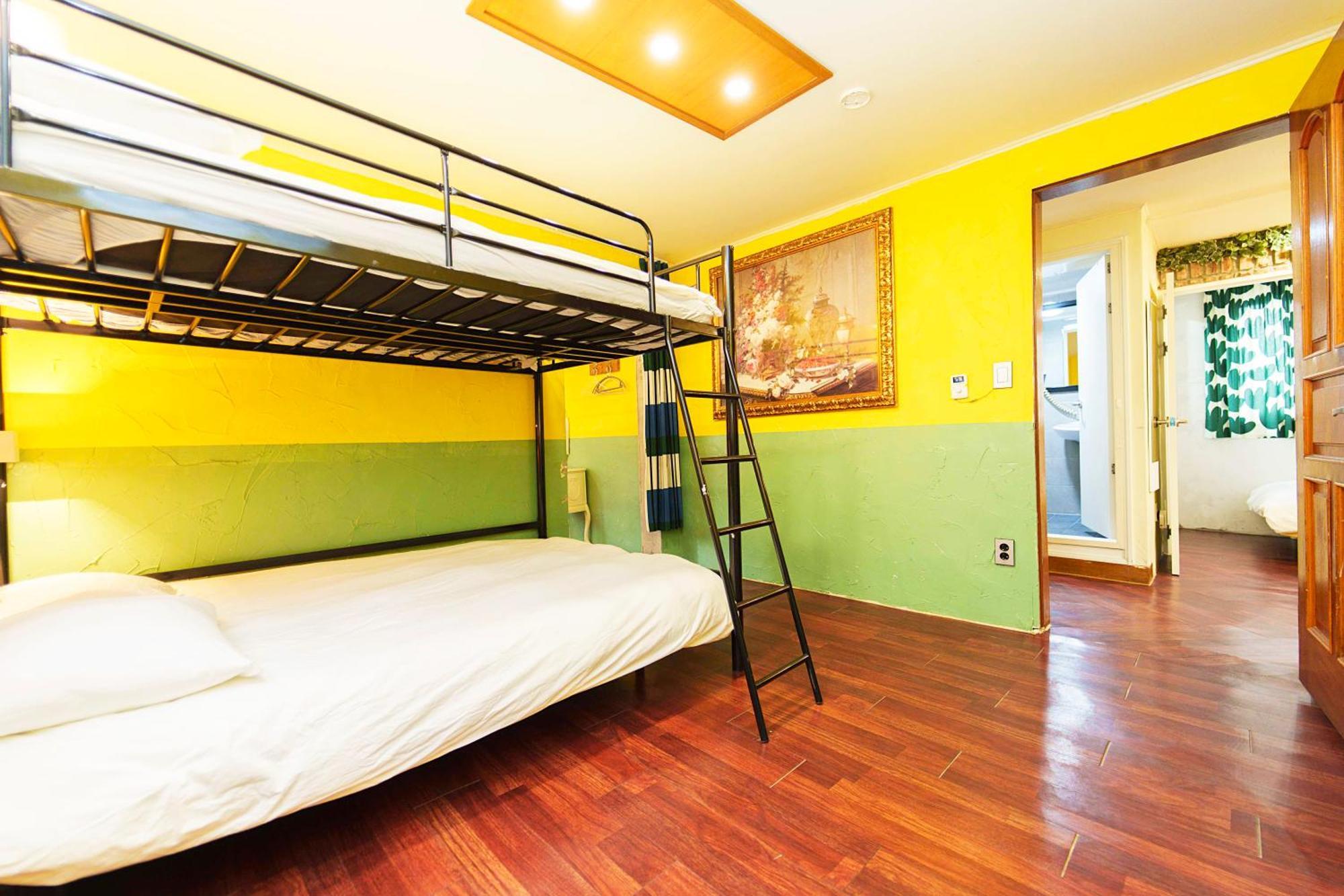 2 - Gu&Anne House Seoul Hongdae Stn 5Rooms,4Bathroom * Seoul