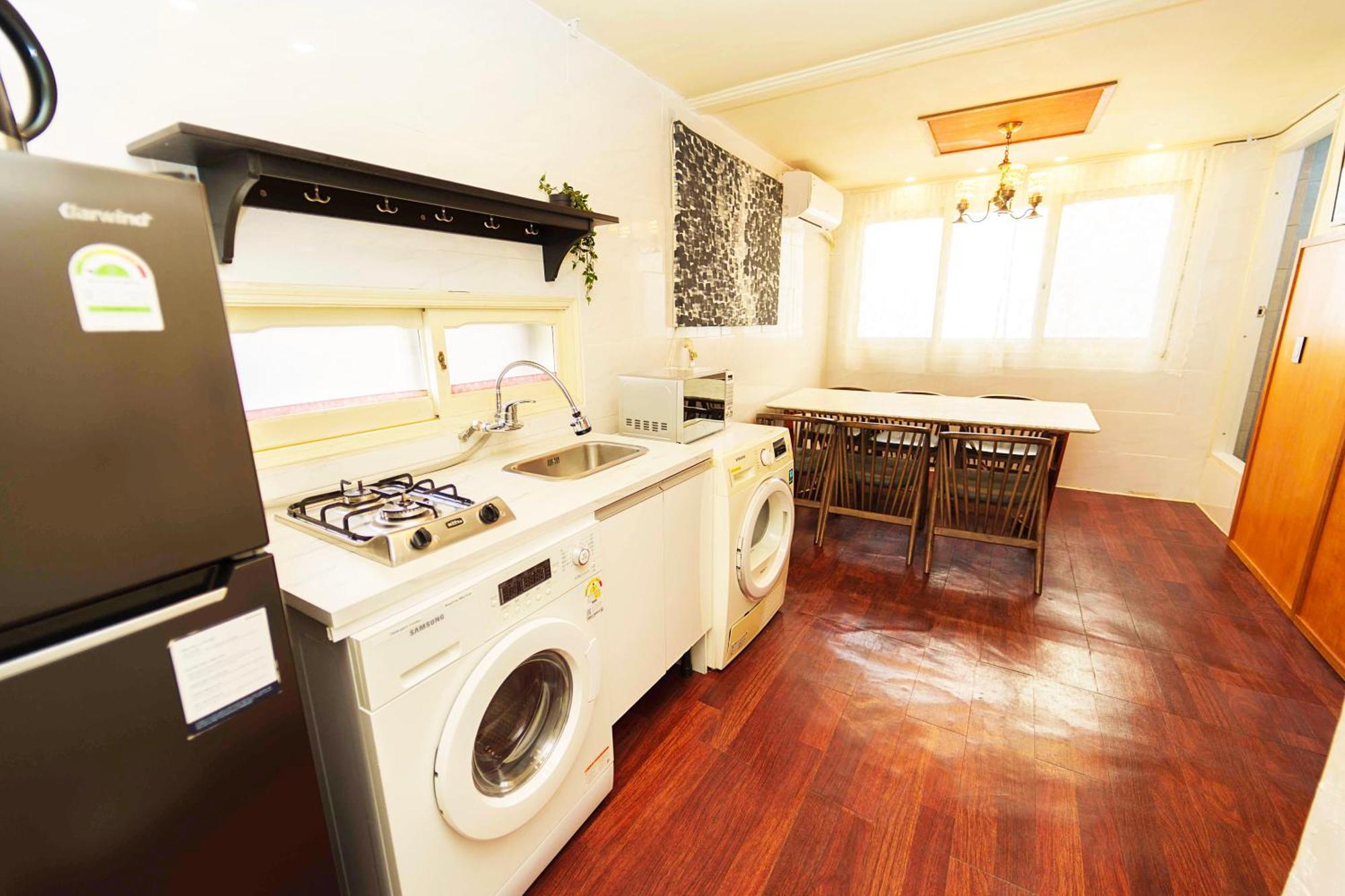 Apartment 2 - Gu&Anne House Seoul Hongdae Stn 5Rooms,4Bathroom