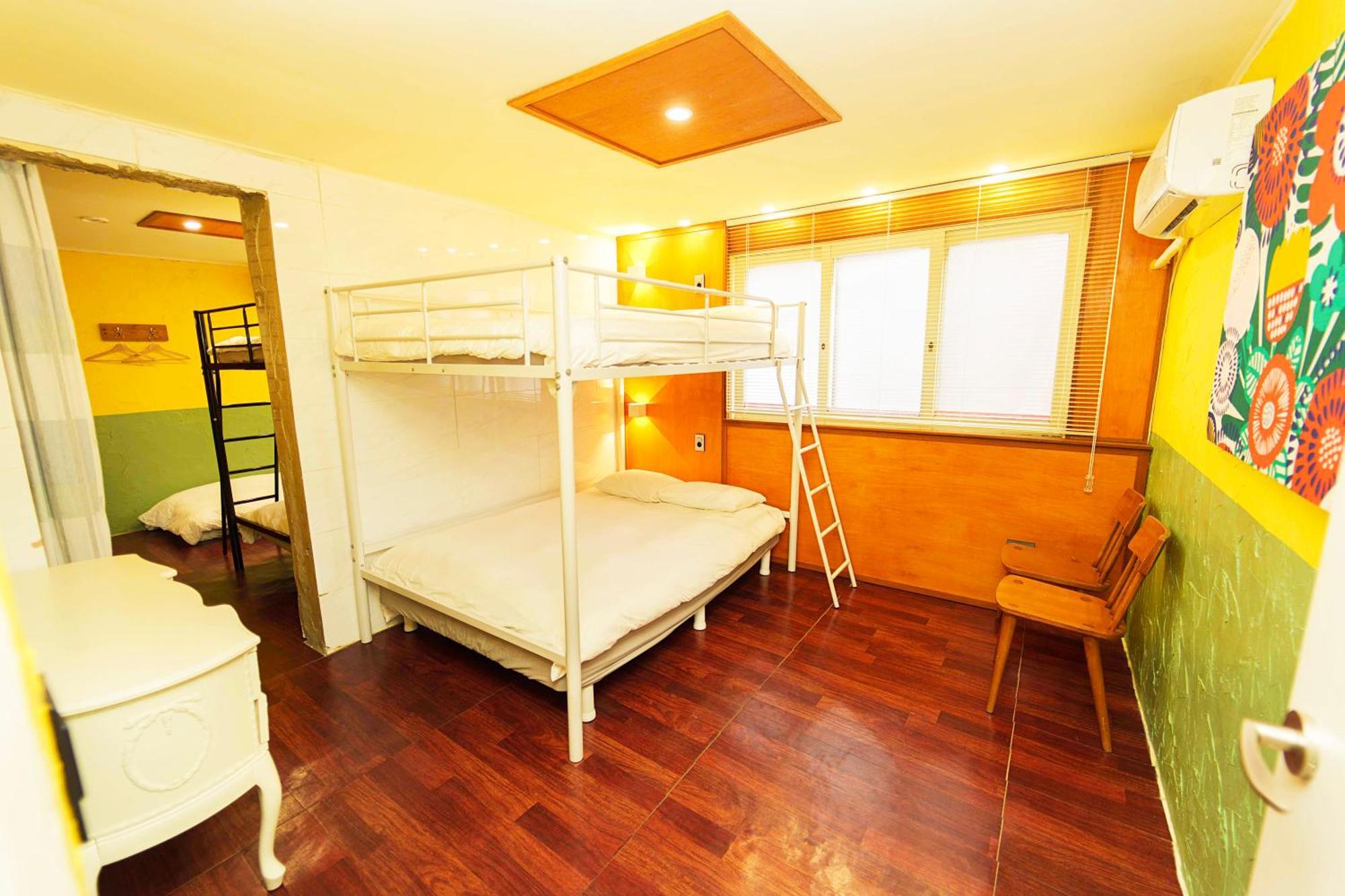 2 - Gu&Anne House Seoul Hongdae Stn 5Rooms,4Bathroom Apartment