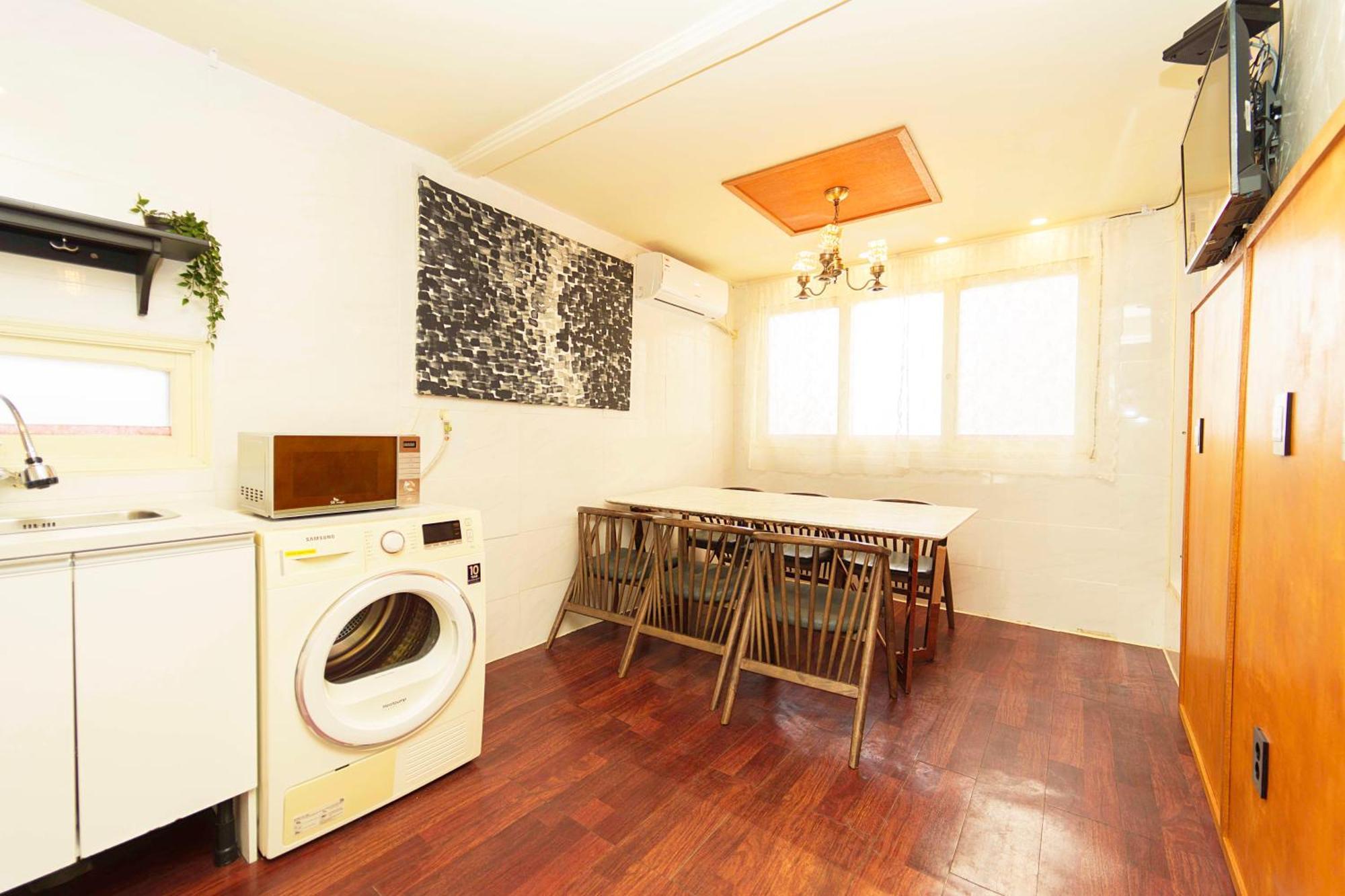 2 - Gu&Anne House Seoul Hongdae Stn 5Rooms,4Bathroom Seoul